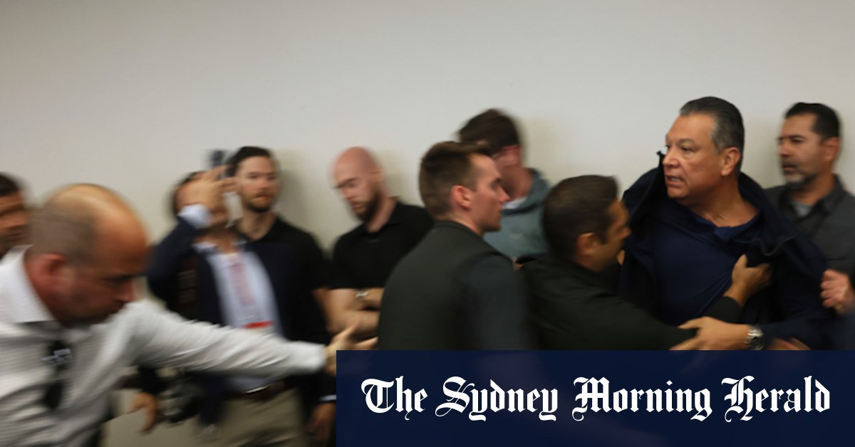 US Senator dragged out of picture conference, handic
