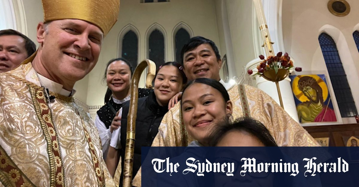 Melbourne Vote of Anglicans for Change with the new Architescotte Rick Thorpe