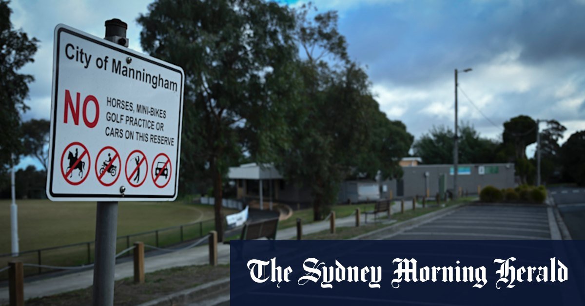 Three men celebrated to bass gay men in melbourne parks using appointment app for light