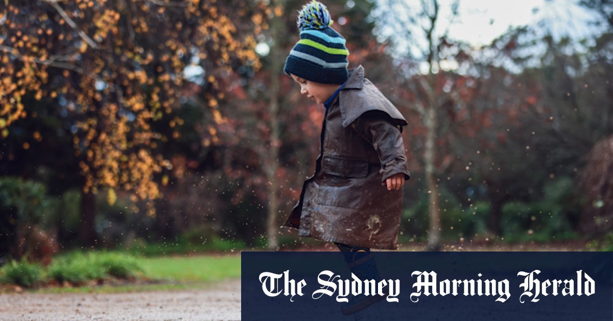 Farmers welcome rain, but at least six people remain trapped in their cars in my mouth Hotham