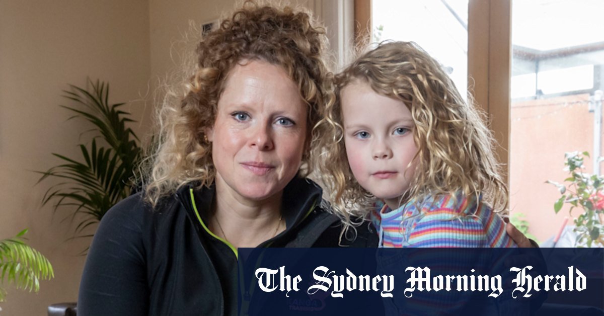 Parents may no longer use $ 400 bonus for uniforms and texts after 30 June