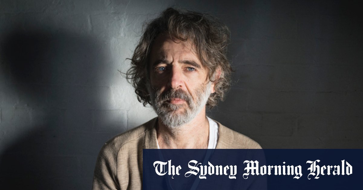 Dean Manning found a suitcase full of old photos. Disappeared an obsession with the mood blank