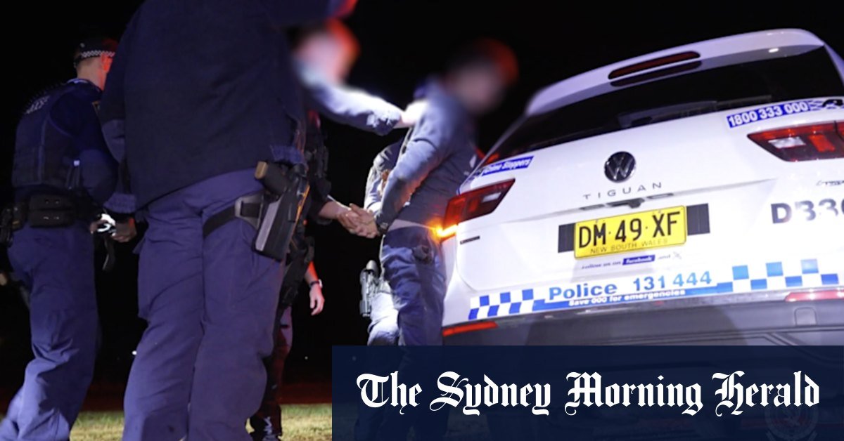 The bill intelligence has ruined in crack on the crime of "Post-and-Boast" Youth