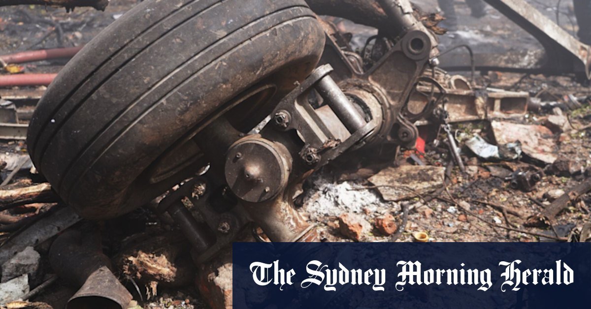 That caused a171 flight for crash? Theories explained