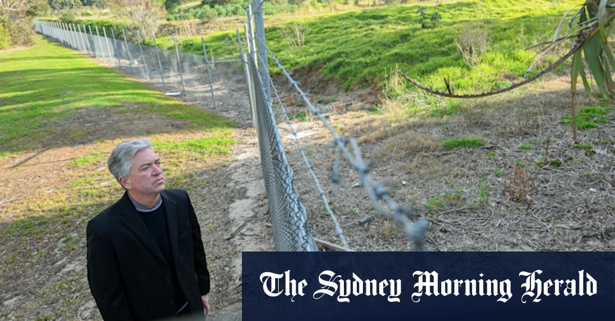 The developer's plan for housing on a toxic eye, quarrel in the South Oakleigh