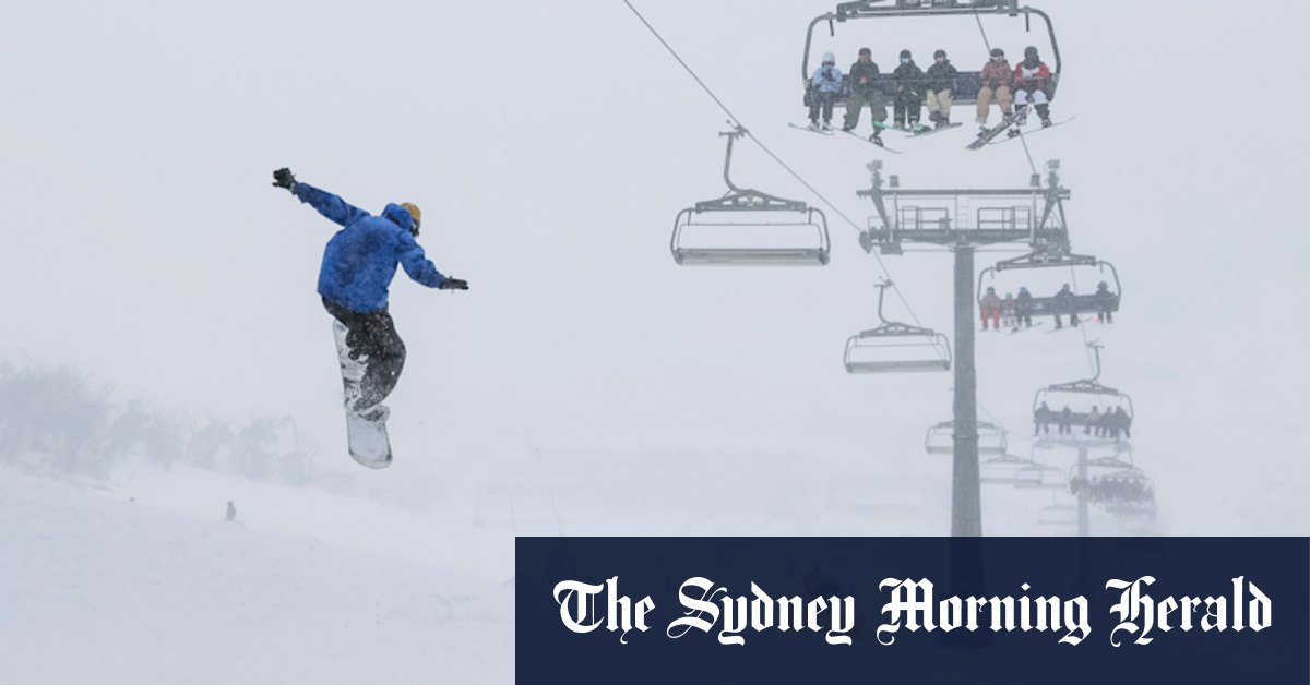 Temperature drop in the city; Kosciuszko hikers have saved after blizzard