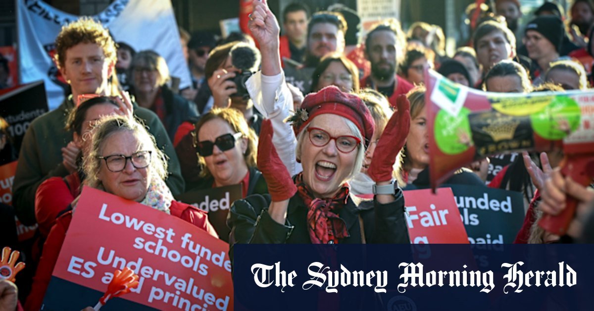 The school's school teachers teachers pays, smaller classes, reduced workload