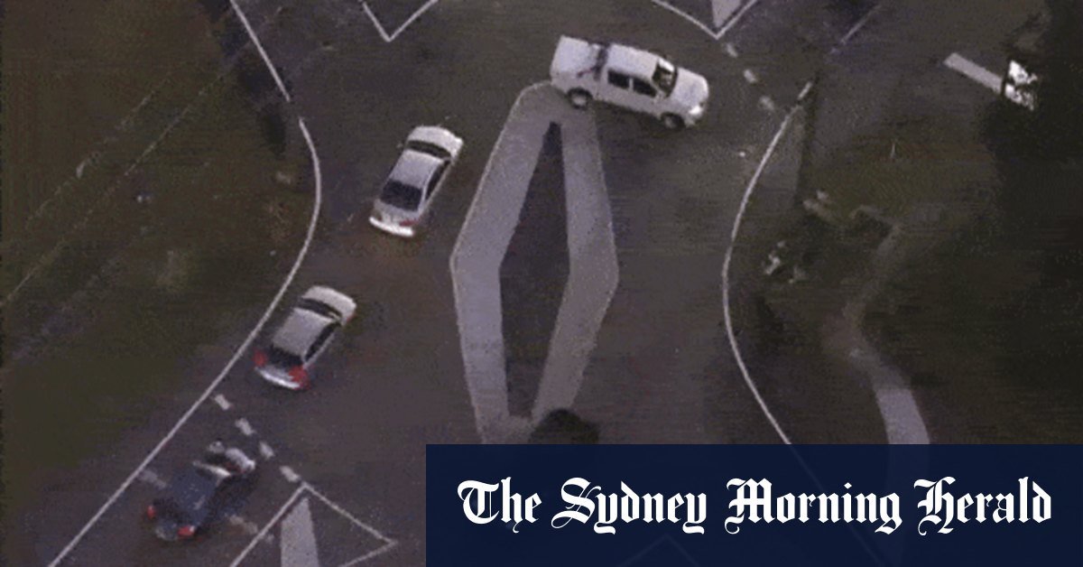 Is the worst of the sydney? Drivers perplexed by the intersection in the form of diamond in Australi