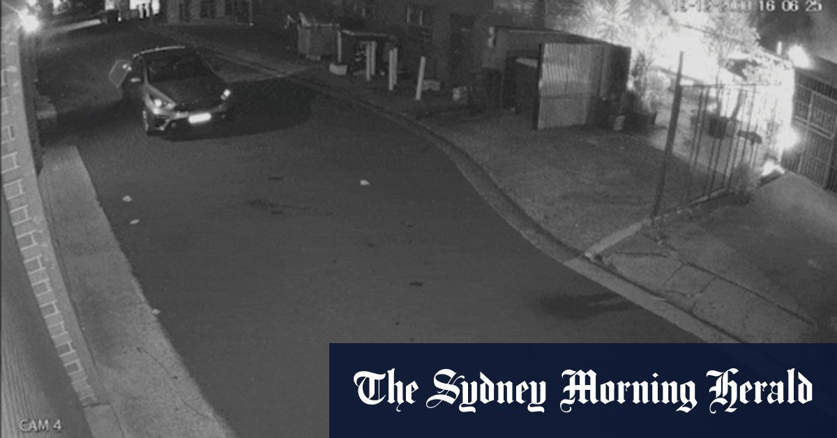 The pursuit of NSW police for the man after tuohy lane blaze
