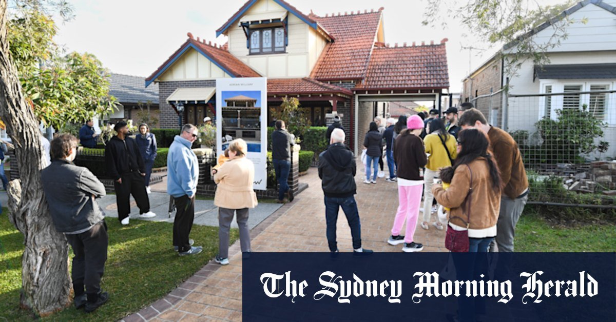 Suburbs where homeowners cannot afford their mortgages; OUTSHINGS EXTERNAL IN MELBOURNE AND SYDNEY