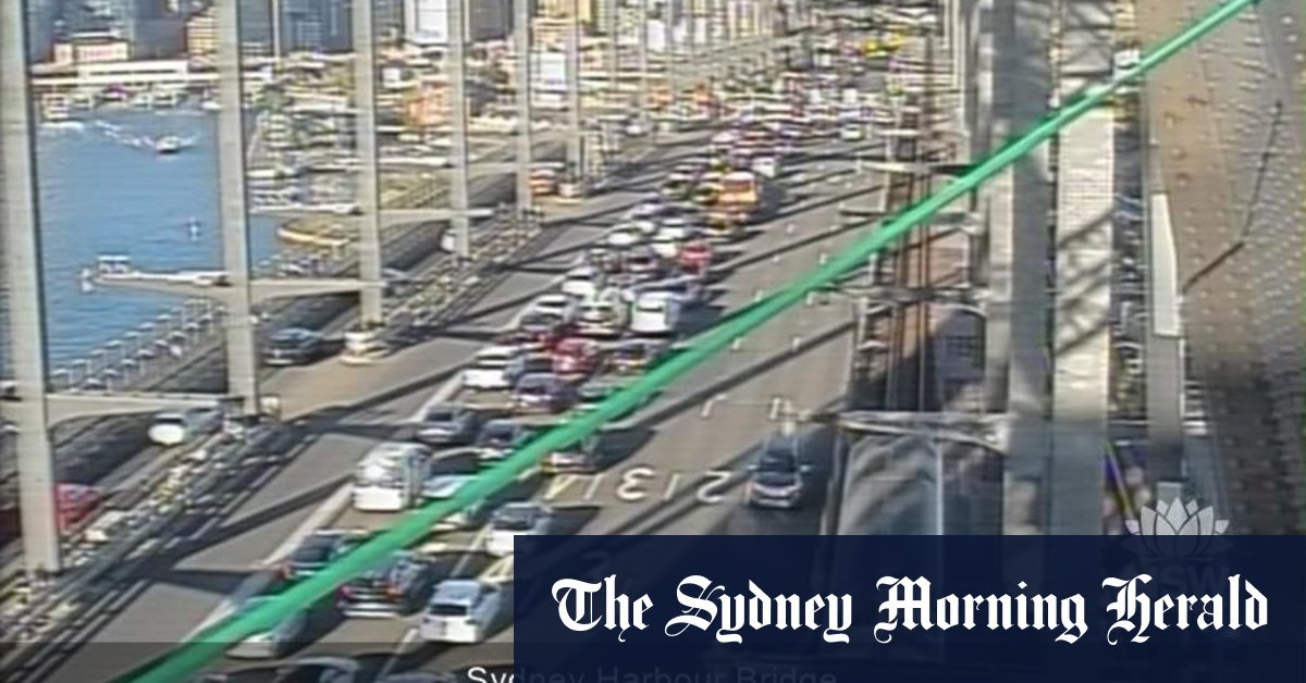 Sydney harbor collision bridge caused traffic chaos