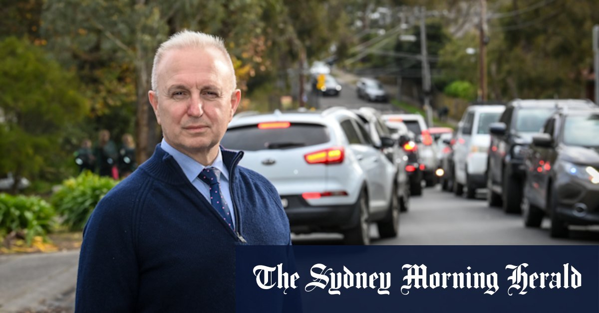 Melbourne school community in push to remove the nearer close to facilitate traffic