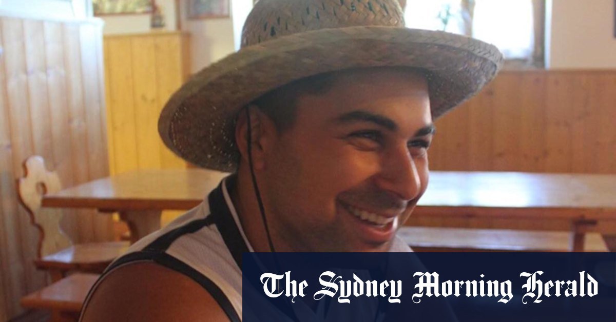 In a known nation for his mother's boys, what brings Lorena to do this "Monstru"?